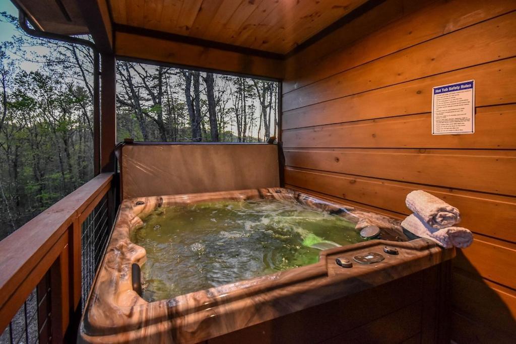 Nordic Mountain Modern Lodge - Family Friendly Luxury Cabin In Walden'S Ridge Сивиървил Екстериор снимка
