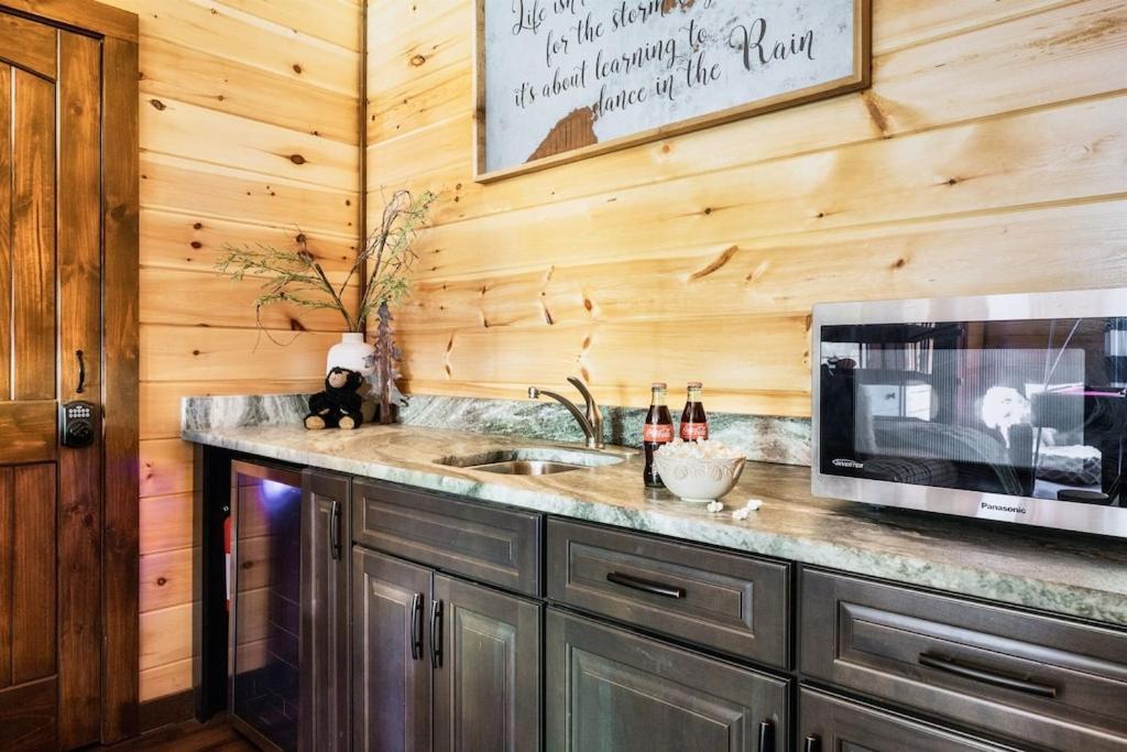 Nordic Mountain Modern Lodge - Family Friendly Luxury Cabin In Walden'S Ridge Сивиървил Екстериор снимка