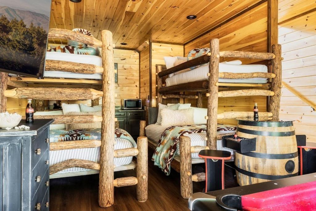 Nordic Mountain Modern Lodge - Family Friendly Luxury Cabin In Walden'S Ridge Сивиървил Екстериор снимка